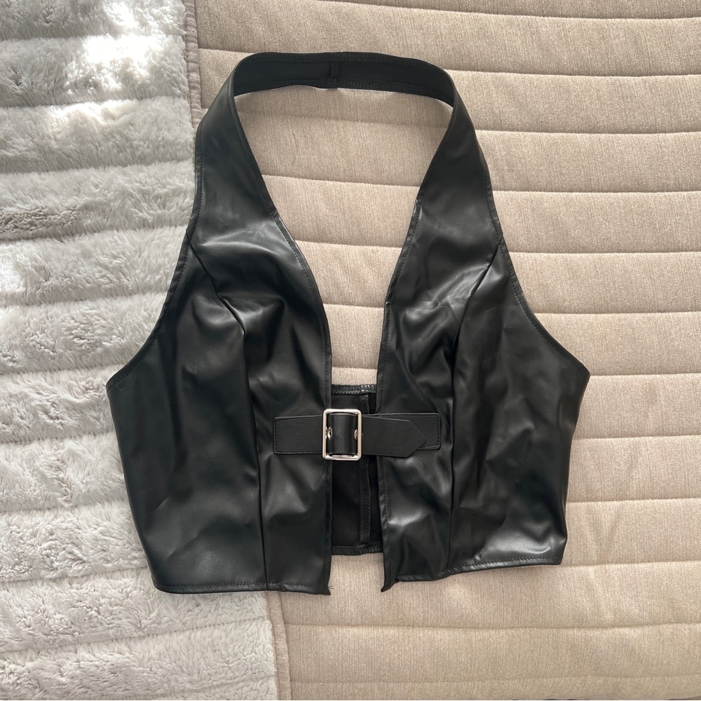 Crop top - Picture 2 of 2